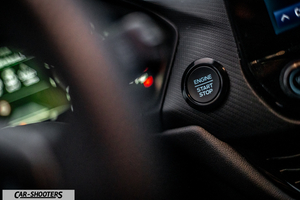 Ford Puma STLine – detail, engine start stop button close-up