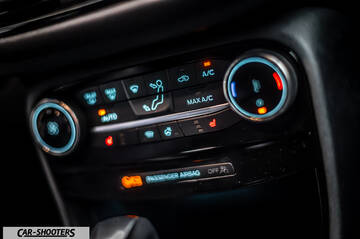 Ford Puma STLine – dashboard, climate control panel