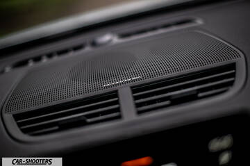 Polestar 2 – detail, audio speaker grille close-up