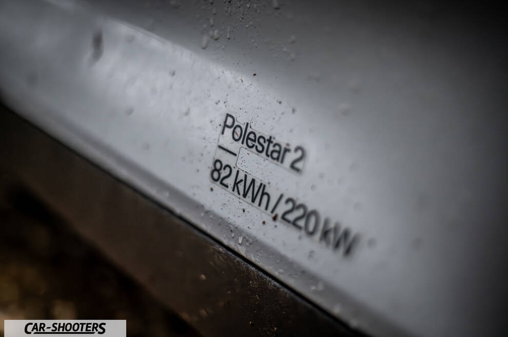 Polestar 2 – detail, badge detail shot
