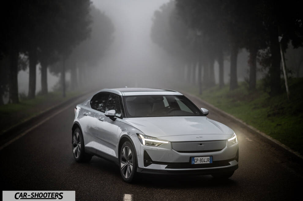 Polestar 2 – front three-quarter, silver on a foggy road