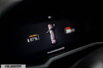 Polestar 2 – dashboard, digital instrument cluster