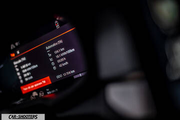 Polestar 2 – dashboard, digital instrument cluster
