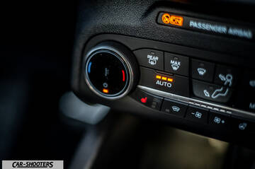 Ford Kuga STLine – dashboard, climate control panel