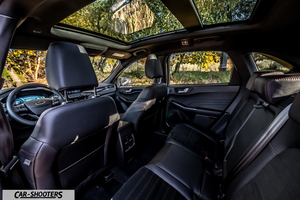 Ford Kuga STLine – interior, panoramic sunroof and leather seats
