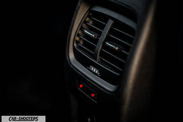 Ford Kuga STLine – detail, rear air vent close-up
