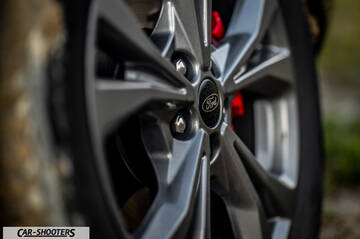 Ford Kuga STLine – detail, alloy wheel close-up