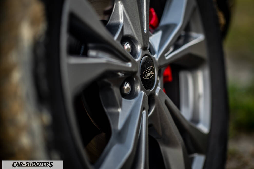 Ford Kuga STLine – detail, alloy wheel close-up