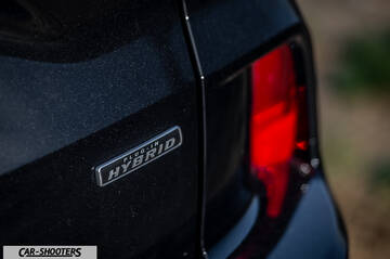 Ford Kuga STLine – detail, plug-in hybrid badge close-up