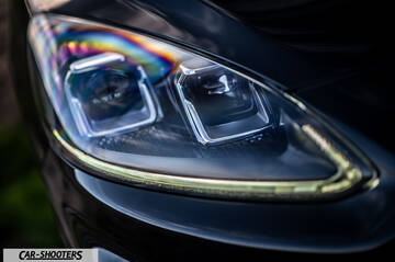 Ford Kuga STLine – detail, headlight close-up