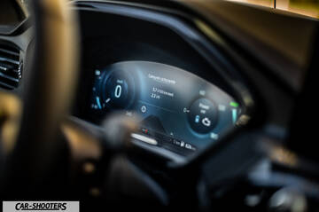 Ford Kuga STLine – dashboard, digital instrument cluster
