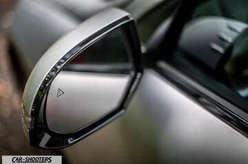 Hyundai Ioniq 6 – detail, side mirror close up