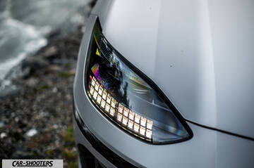Hyundai Ioniq 6 – detail, headlight close up