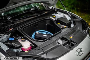 Hyundai Ioniq 6 – engine bay, with a storage compartment