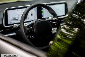 Hyundai Ioniq 6 – dashboard, digital instrument cluster