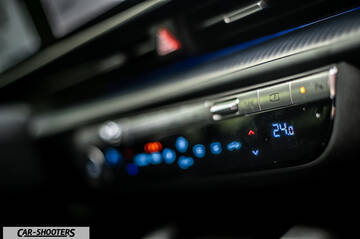 Hyundai Ioniq 6 – dashboard, climate control panel