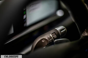Hyundai Ioniq 6 – detail, steering column stalk close-up