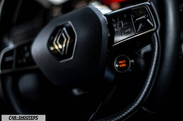 Renault Megane E TECH – interior, steering wheel close-up