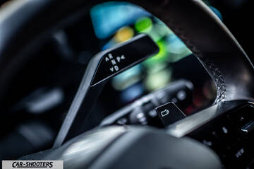 Renault Megane E TECH – detail, steering column shifter stalk