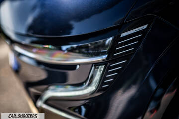 Renault Megane E TECH – detail, headlight close-up