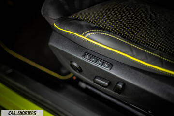 Skoda Enyaq – interior, leather front seats