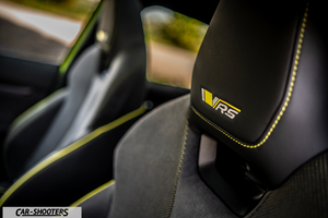 Skoda Enyaq – interior, leather front seats with yellow stitching