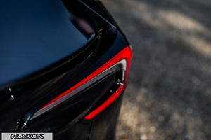 Tesla Model 3 2025 – detail, taillight close-up