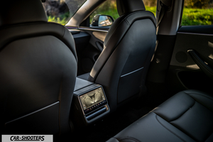 Tesla Model 3 2025 – interior, rear seats and rear climate screen