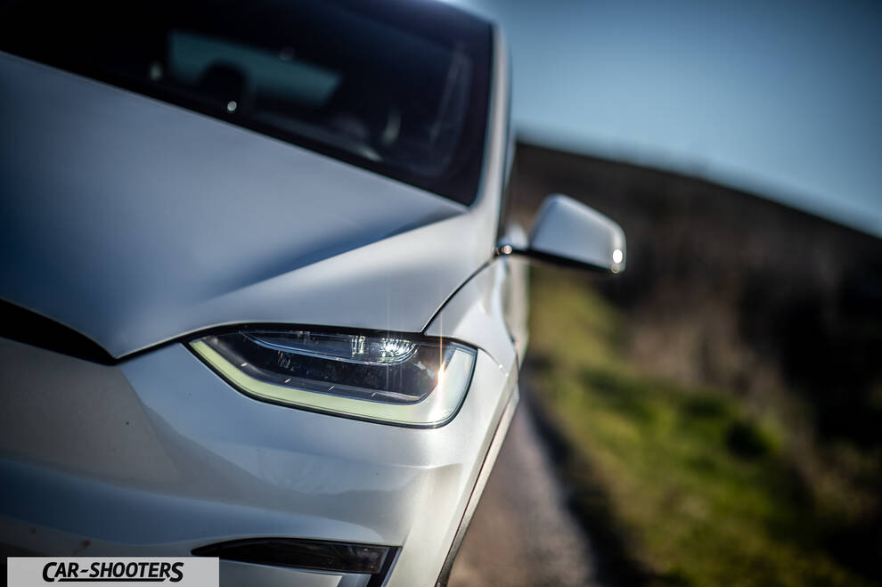 Tesla Model X – detail, headlight close-up