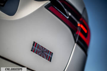 Tesla Model X – detail, taillight and emblem close-up