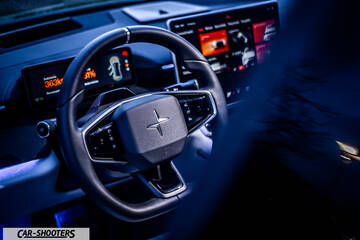 Polestar 4 – dashboard, digital instrument cluster and touchscreen