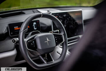 Polestar 4 – dashboard, digital instrument cluster