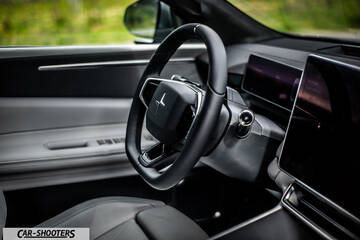 Polestar 4 – dashboard, digital instrument cluster