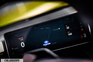 Polestar 4 – dashboard, digital instrument cluster