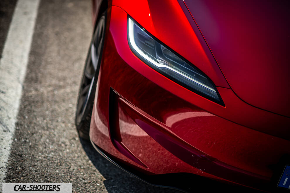 Tesla Model 3 Performance – detail, headlight and front fascia close-up