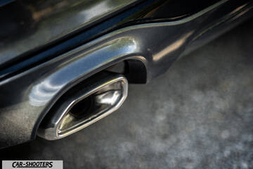 Ford Kuga 2025 – detail, exhaust tip close-up