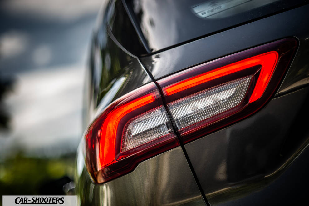Ford Kuga 2025 – detail, taillight close-up